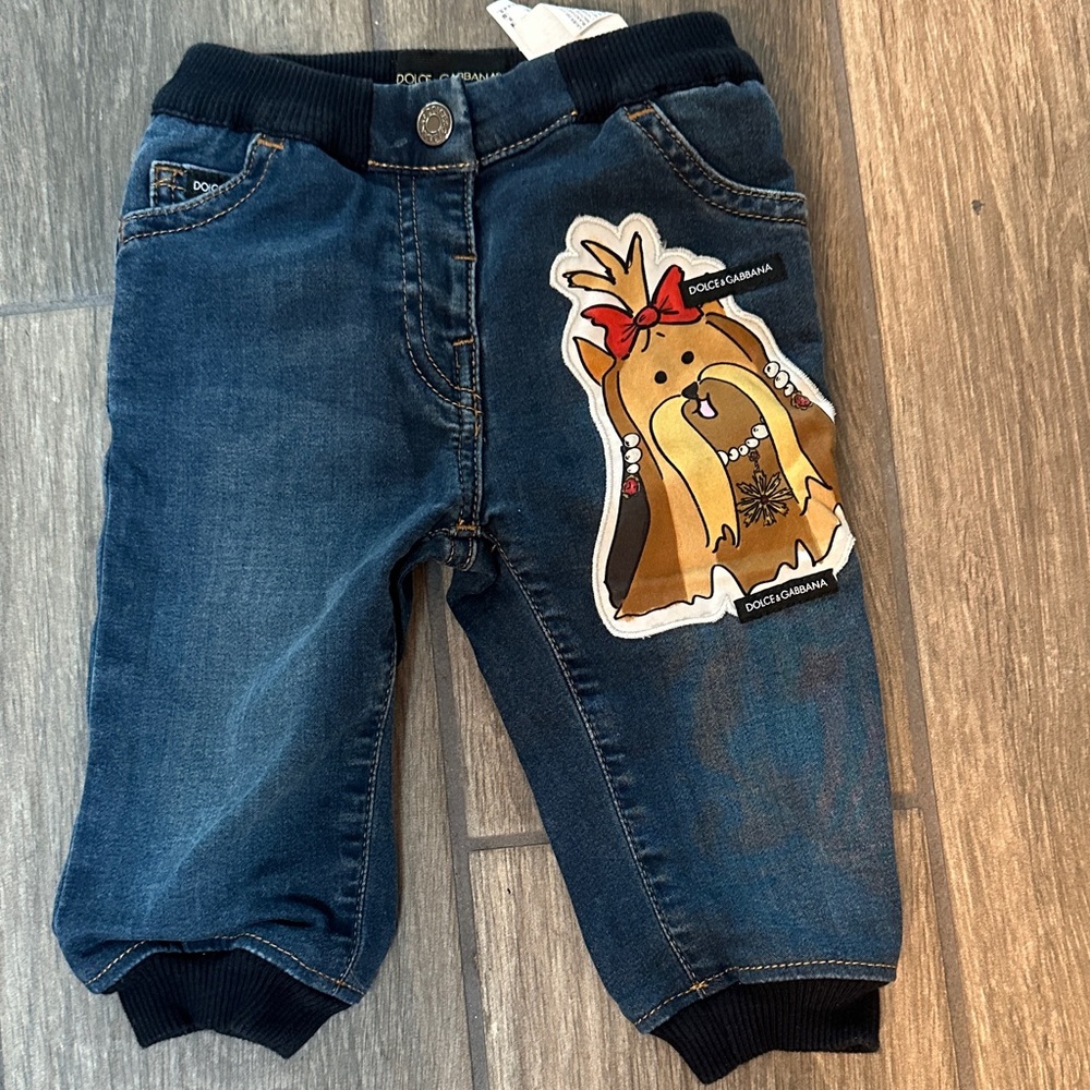 Dolce & Gabbana Kids Denim Jeans with Dog Patch size 6-9months. Elastic waist